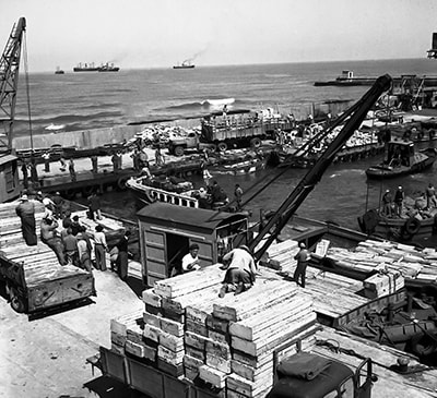 La costruzione del porto di Tel Aviv