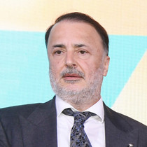 Lev Leviev