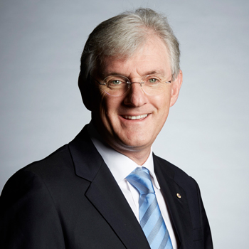 Steven Lowy AM